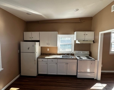 214 Main Street - Photo Thumbnail 1