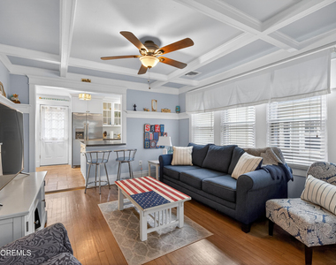 211 Lareine Avenue - Photo Thumbnail 8