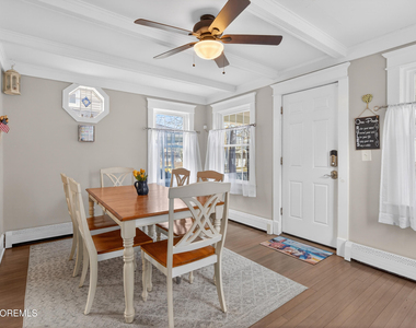 211 Lareine Avenue - Photo Thumbnail 5