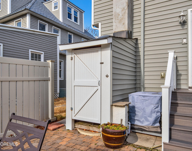 211 Lareine Avenue - Photo Thumbnail 29