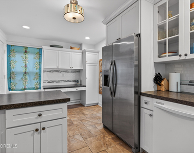 211 Lareine Avenue - Photo Thumbnail 13