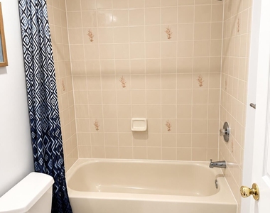 11 Lexington Court - Photo Thumbnail 16
