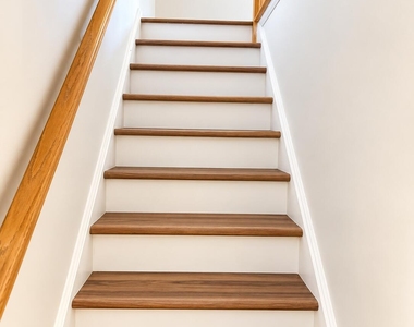 11 Lexington Court - Photo Thumbnail 7