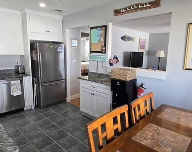 1201 Ocean Avenue - Photo Thumbnail 14