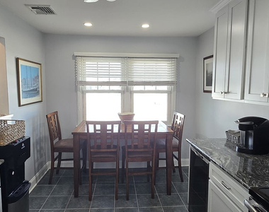 1201 Ocean Avenue - Photo Thumbnail 10