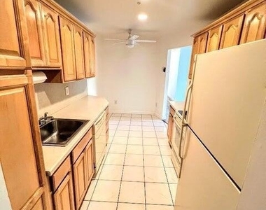 55 Amberly Drive - Photo Thumbnail 10