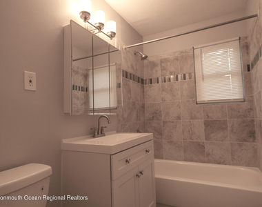 77 Stonehurst Boulevard - Photo Thumbnail 9