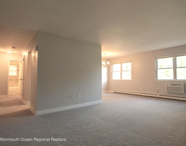 77 Stonehurst Boulevard - Photo Thumbnail 1