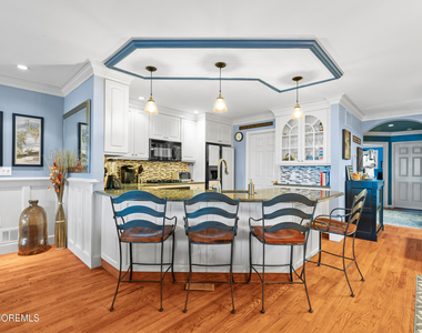 210 Ashley Avenue - Photo Thumbnail 5