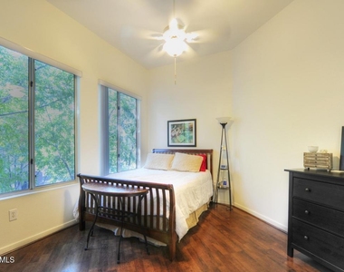 3633 N 3rd Avenue - Photo Thumbnail 7
