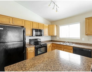 15230 N 162nd Lane - Photo Thumbnail 4