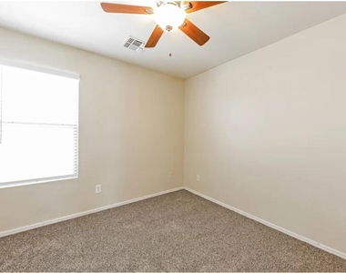 15230 N 162nd Lane - Photo Thumbnail 13