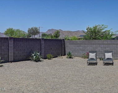 19254 W Pierson Street - Photo Thumbnail 30