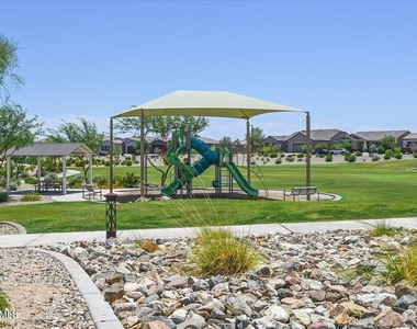 19254 W Pierson Street - Photo Thumbnail 33