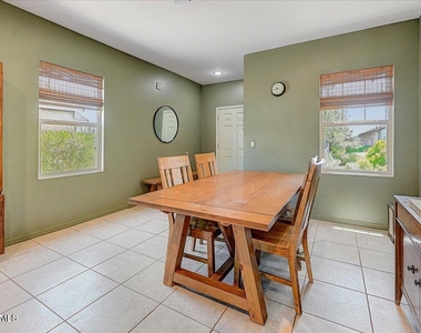19254 W Pierson Street - Photo Thumbnail 5