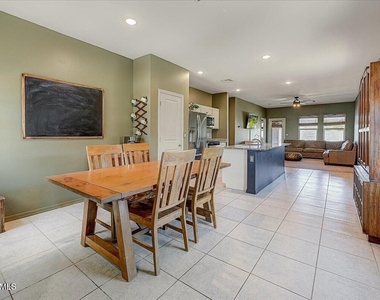 19254 W Pierson Street - Photo Thumbnail 3