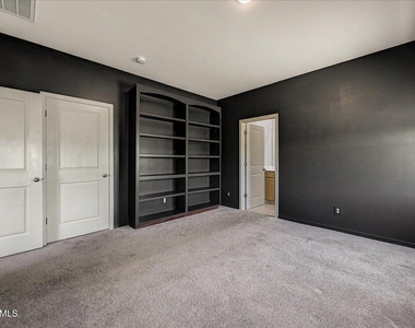 19254 W Pierson Street - Photo Thumbnail 18