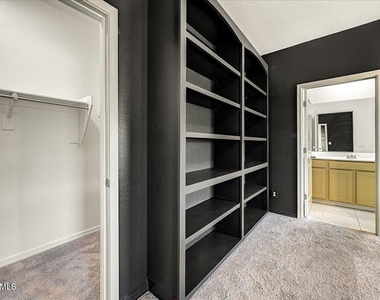 19254 W Pierson Street - Photo Thumbnail 20