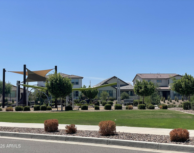 21292 E Macaw Drive - Photo Thumbnail 32