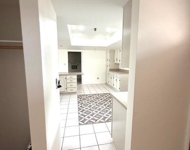1840 S Las Palmas Circle - Photo Thumbnail 4