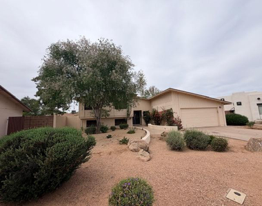 1840 S Las Palmas Circle - Photo Thumbnail 2