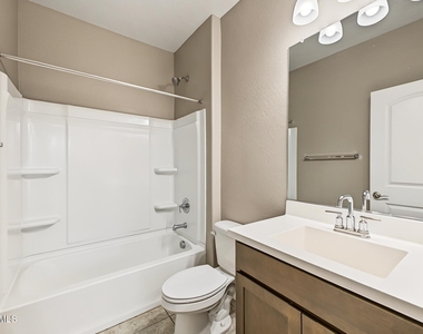 1255 N Arizona Avenue - Photo Thumbnail 24