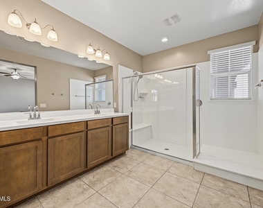 1255 N Arizona Avenue - Photo Thumbnail 17