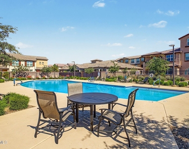 1255 N Arizona Avenue - Photo Thumbnail 35