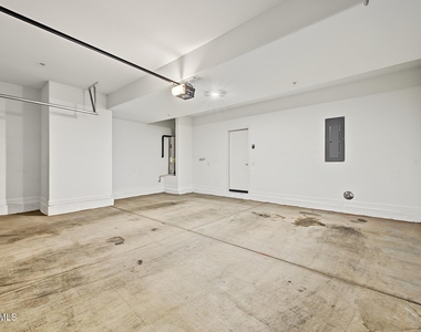 1255 N Arizona Avenue - Photo Thumbnail 28