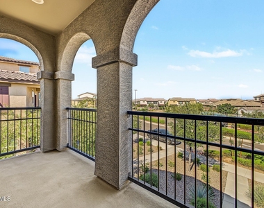 1255 N Arizona Avenue - Photo Thumbnail 26