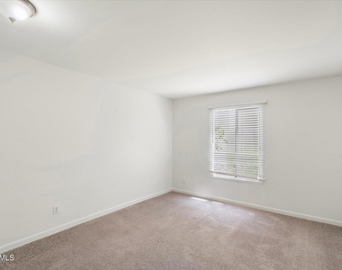 4804 N 73rd Street - Photo Thumbnail 14
