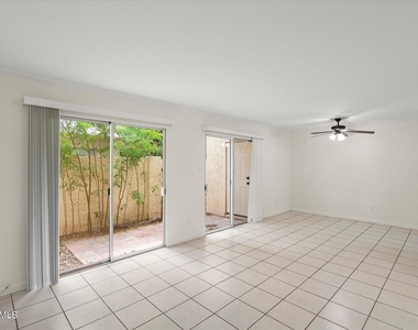 4804 N 73rd Street - Photo Thumbnail 2