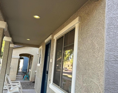 3894 S Napa Lane - Photo Thumbnail 2