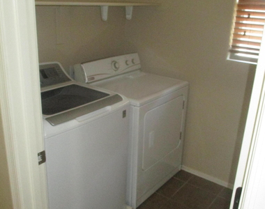 3894 S Napa Lane - Photo Thumbnail 15