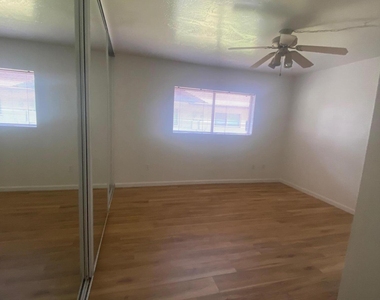 32 W Loma Vista Drive - Photo Thumbnail 11