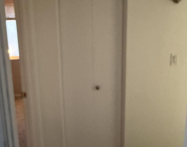 3207 W Loma Lane - Photo Thumbnail 14