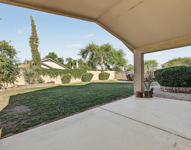 2742 S Camellia Court - Photo Thumbnail 24