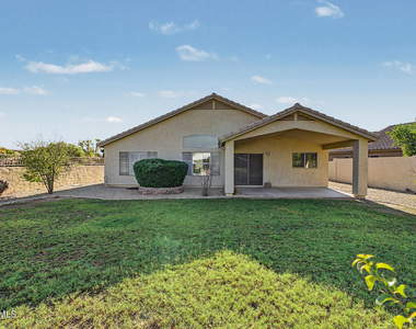 2742 S Camellia Court - Photo Thumbnail 2
