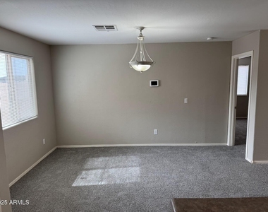 1572 S 220th Lane - Photo Thumbnail 7