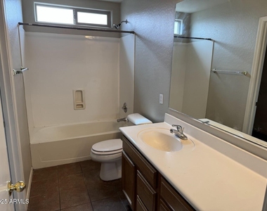 1572 S 220th Lane - Photo Thumbnail 17