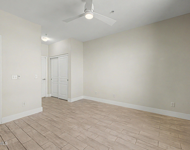 1941 S Pierpont Drive - Photo Thumbnail 16