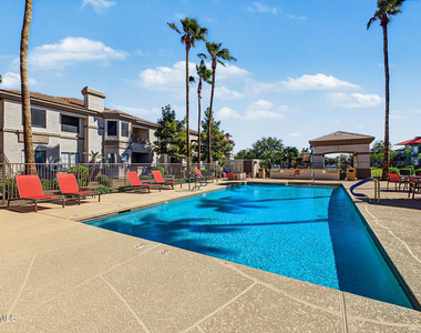 1941 S Pierpont Drive - Photo Thumbnail 32