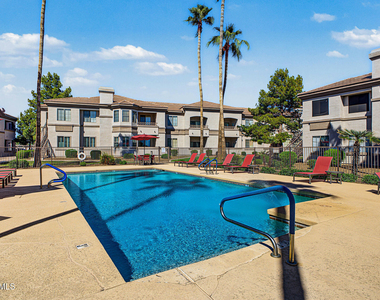 1941 S Pierpont Drive - Photo Thumbnail 31