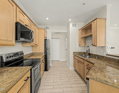 1941 S Pierpont Drive - Photo Thumbnail 11