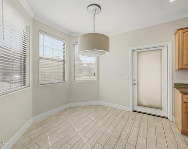 1941 S Pierpont Drive - Photo Thumbnail 8