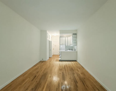 226 East 74th Street - Photo Thumbnail 1