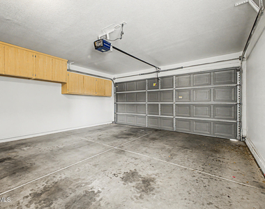 17606 N 17th Place - Photo Thumbnail 31
