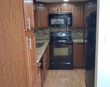 5432 W Sheena Drive - Photo Thumbnail 2