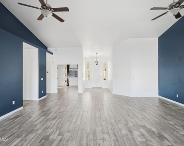 14860 N 88th Lane - Photo Thumbnail 17