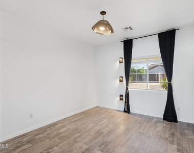 14860 N 88th Lane - Photo Thumbnail 18